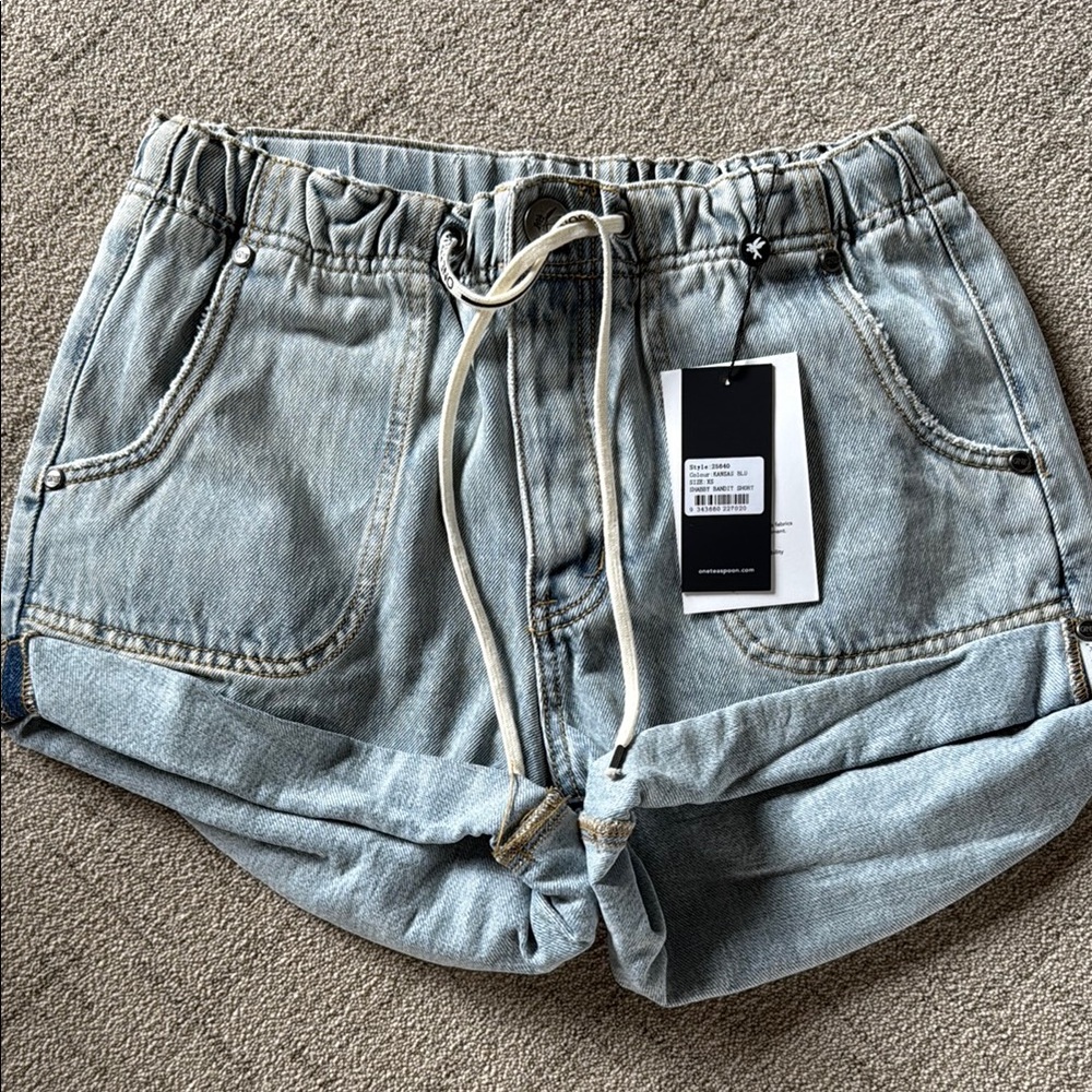 One Teaspoon shabby bandit Jean short- size XS NWT